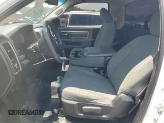 2015 Ram 1500 Tradesman z VIN 3C6JR6AG0FG567376, wystawiony jako Copart lot #61453025 z przebiegiem 220 549 mil mil oraz Szkoda całkowita • Salvage title. Historia ofert i sprzedaży dostępna na DreamBid. Obrazek 7.