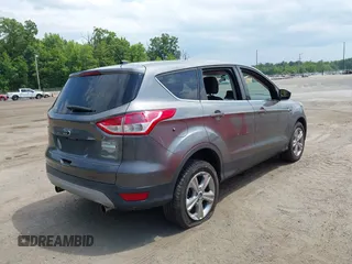 2013 Ford Escape SE z VIN 1FMCU0G9XDUB65263, wystawiony jako IAAI lot #42465579 z przebiegiem 196 751 mil mil oraz . Historia ofert i sprzedaży dostępna na DreamBid. Obrazek 4.