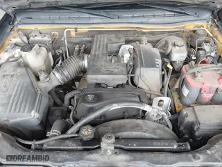 2005 Chevrolet Colorado LS ZQ8 with VIN 1GCCS196758184785, listed as a IAAI auction lot 42074061 with 305,600 mi miles. Bid and sale history available at carsss.com. Image 10.