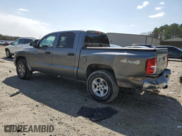 2006 Dodge Dakota SLT with VIN 1D7HW48N56S589686, listed as a Copart auction lot 49497045 with 135,845 mi miles and Salvage Title. Bid and sale history available at carsss.com. Image 2.