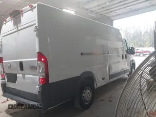2018 Ram ProMaster Cargo with VIN 3C6URVJG7JE137890, listed as a IAAI auction lot 41781696 with 86,060 mi miles. Bid and sale history available at carsss.com. Image 4.