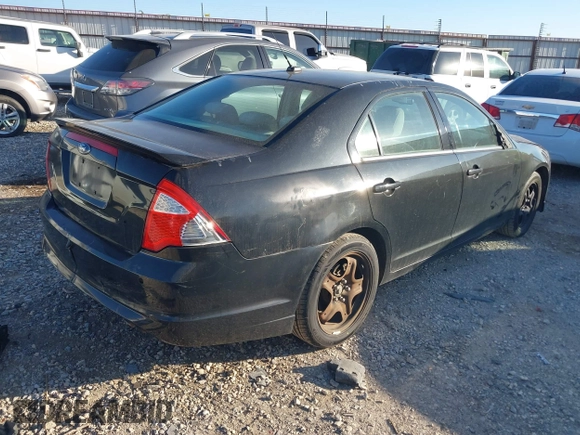 2010 Ford Fusion SE with VIN 3FAHP0HAXAR177299, listed as a IAAI auction lot 41859357 with 198,800 mi miles. Bid and sale history available at carsss.com. Image 4.