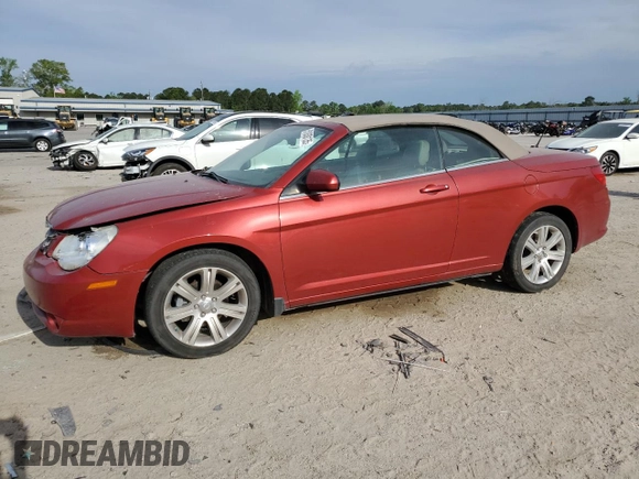 2010 Chrysler Sebring Touring z VIN 1C3BC5ED6AN130107, wystawiony jako Copart lot #51838135 z przebiegiem 85 892 mil mil oraz Szkoda całkowita • Salvage title. Historia ofert i sprzedaży dostępna na DreamBid. Obrazek 1.