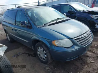 2006 Chrysler Town & Country LWB Touring with VIN 2A4GP54L16R836338, listed as a IAAI auction lot 41722872 with 186,818 mi miles. Bid and sale history available at carsss.com. Image 1.