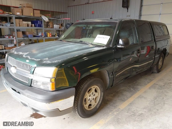 2004 Chevrolet Silverado 1500 Crew Cab LS with VIN 2GCEC13T341376825, listed as a IAAI auction lot 41632677 with 275,150 mi miles. Bid and sale history available at carsss.com. Image 2.