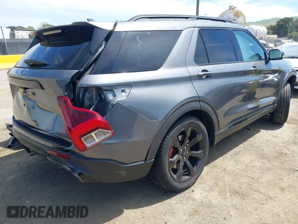 2023 Ford Explorer ST with VIN 1FM5K8GC0PGA83523, listed as a IAAI auction lot 42024282 with 10,966 mi miles. Bid and sale history available at carsss.com. Image 4.