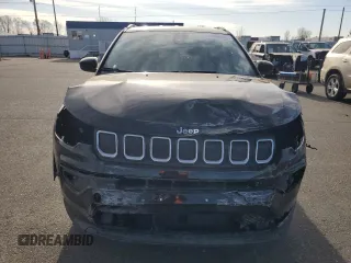 2022 Jeep Compass Altitude with VIN 3C4NJDBB8NT113195, listed as a Copart auction lot 48806985 with 23,038 mi miles and Salvage Title. Bid and sale history available at carsss.com. Image 5.