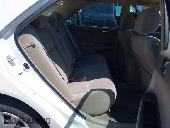 2006 Toyota Camry STD with VIN 4T1BE32K96U686000, listed as a IAAI auction lot 42168092 with 119,582 mi miles. Bid and sale history available at carsss.com. Image 8.