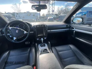 2008 Porsche Cayenne S z VIN WP1AB29P78LA44144, wystawiony jako Copart lot #52805455 z przebiegiem 170 464 mil mil oraz Tytuł czysty. Historia ofert i sprzedaży dostępna na DreamBid. Obrazek 9.
