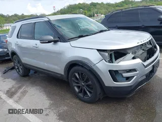 2017 Ford Explorer XLT z VIN 1FM5K8D85HGB52725, wystawiony jako IAAI lot #42118447 z przebiegiem 199 958 mil mil oraz . Historia ofert i sprzedaży dostępna na DreamBid. Obrazek 1.