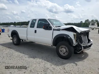 2015 Ford F-250 XLT with VIN 1FT7X2B68FED35574, listed as a Copart auction lot 53776475 with 170,591 mi miles and Salvage Title. Bid and sale history available at DreamBid. Image 4.