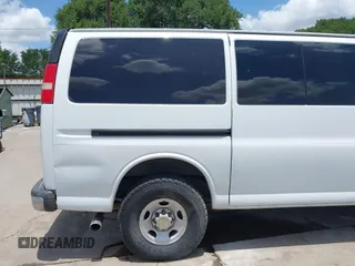 2016 Chevrolet Express Passenger LT с VIN 1GAZGMFG9G1176444, выставлен на аукционе IAAI как лот 42438135 с пробегом 151 202 миль миль и . История ставок и продаж доступна на DreamBid. Изображение 20.