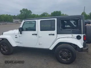 2017 Jeep Wrangler Unlimited 75th Anniversary z VIN 1C4HJWEG8HL502984, wystawiony jako IAAI lot #42354671 z przebiegiem 108 900 mil mil oraz . Historia ofert i sprzedaży dostępna na DreamBid. Obrazek 14.