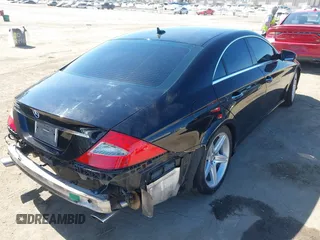 2010 Mercedes-Benz CLS 550 with VIN WDDDJ7CB0AA164094, listed as a IAAI auction lot 42709887 with 83,092 mi miles and . Bid and sale history available at DreamBid. Image 4.