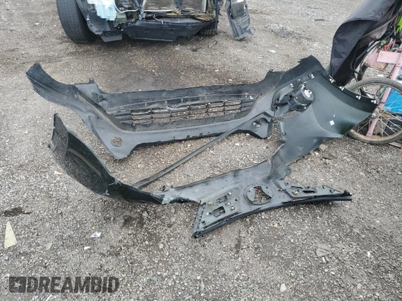 2013 Toyota RAV4 XLE z VIN 2T3WFREVXDW007783, wystawiony jako Copart lot #55922885 z przebiegiem Nie podano mil oraz Szkoda całkowita • Salvage title. Historia ofert i sprzedaży dostępna na DreamBid. Obrazek 13.