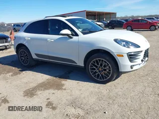 2018 Porsche Macan with VIN WP1AA2A59JLB16545, listed as a IAAI auction lot 41306877 with 48,024 mi miles. Bid and sale history available at carsss.com. Image 1.