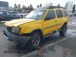 2002 Nissan Xterra SE SC with VIN 5N1MD28T92C506634, listed as a IAAI auction lot 41588684 with 200,989 mi miles. Bid and sale history available at carsss.com. Image 2.