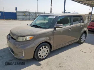 2013 Scion xB z VIN JTLZE4FE8DJ033819, wystawiony jako Copart lot #61400215 z przebiegiem 153 103 mil mil oraz Szkoda całkowita • Salvage title. Historia ofert i sprzedaży dostępna na DreamBid. Obrazek 1.