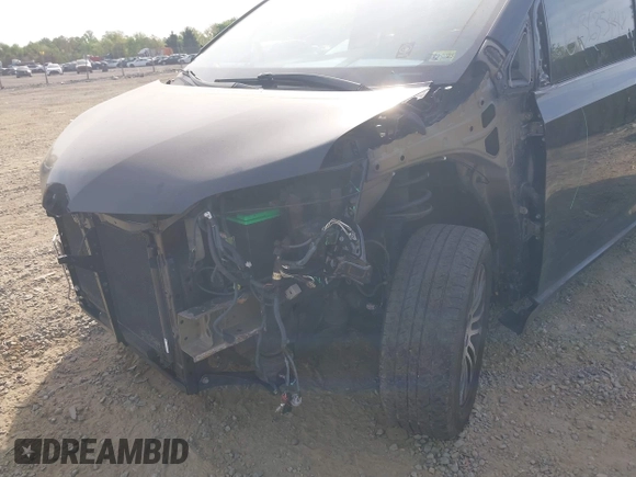 2018 Toyota Sienna XLE Auto Access Seat with VIN 5TDYZ3DC1JS953619, listed as a IAAI auction lot 42079751 with 133,189 mi miles and . Bid and sale history available at DreamBid. Image 6.