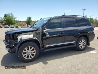 2018 Toyota Land Cruiser z VIN JTMCY7AJ1J4064600, wystawiony jako Copart lot #57844275 z przebiegiem 112 133 mil mil oraz Szkody całkowita. Historia ofert i sprzedaży dostępna na DreamBid. Obrazek 1.