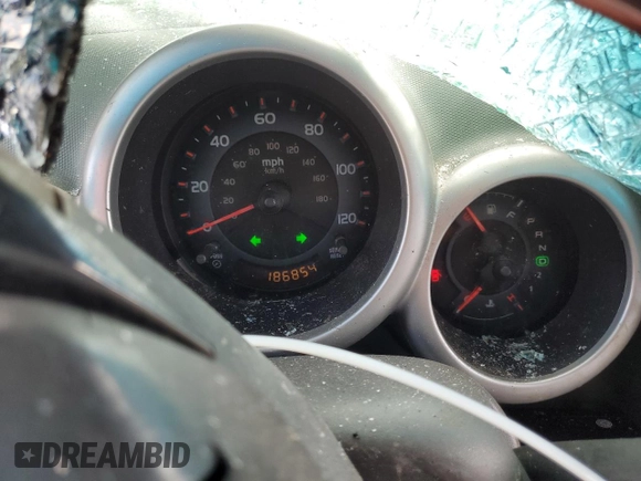 2004 Honda Element EX with VIN 5J6YH18604L007524, listed as a Copart auction lot 63716574 with 186,854 mi miles and Salvage Title. Bid and sale history available at DreamBid. Image 9.
