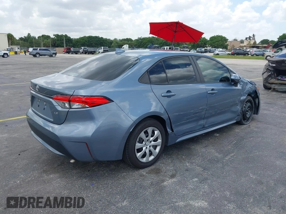 2020 Toyota Corolla LE with VIN 5YFEPRAE2LP070450, listed as a IAAI auction lot 40061850 with 62,850 mi miles. Bid and sale history available at carsss.com. Image 4.
