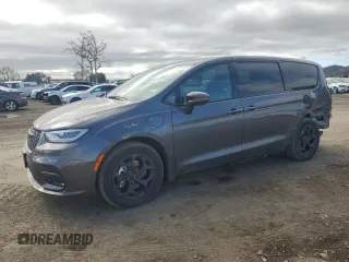 2022 Chrysler Pacifica Hybrid Limited z VIN 2C4RC1S77NR208193, wystawiony jako Copart lot #47320125 z przebiegiem 28 282 mil mil oraz Szkoda całkowita • Salvage title. Historia ofert i sprzedaży dostępna na DreamBid. Obrazek 1.