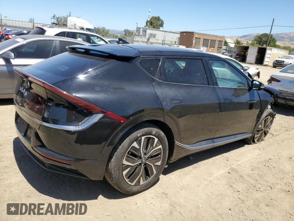 2022 Kia EV6 Wind with VIN KNDC34LA7N5053773, listed as a Copart auction lot 57753934 with 70,112 mi miles and Salvage Title. Bid and sale history available at carsss.com. Image 3.