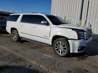 2019 GMC Yukon XL Denali with VIN 1GKS1HKJ7KR183796, listed as a Copart auction lot 45000235 with 83,931 mi miles and Salvage Title. Bid and sale history available at carsss.com. Image 4.