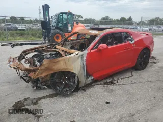 2020 Chevrolet Camaro 2SS z VIN 1G1FH1R76L0130127, wystawiony jako Copart lot #59155115 z przebiegiem Nie podano mil oraz Nie do naprawy • Non repairable. Historia ofert i sprzedaży dostępna na DreamBid. Obrazek 1.