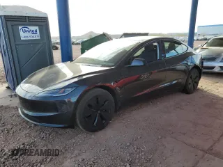 2024 Tesla Model 3 z VIN 5YJ3E1EA5RF788732, wystawiony jako Copart lot #44440385 z przebiegiem 5 736 mil mil oraz Szkoda całkowita • Salvage title. Historia ofert i sprzedaży dostępna na DreamBid. Obrazek 1.