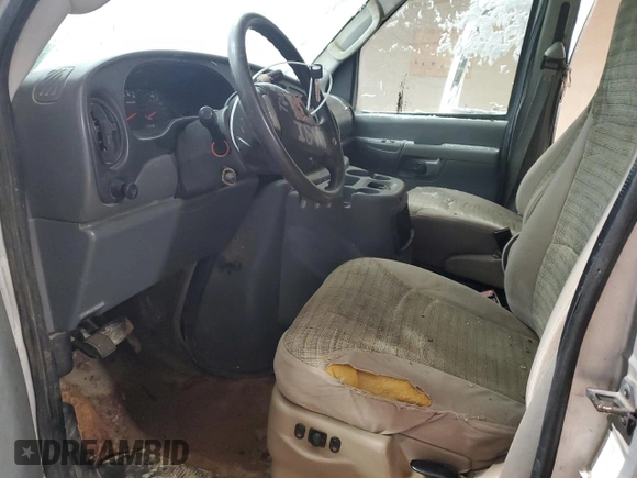 2004 Ford Econoline Passenger XL with VIN 1FBSS31L04HA31211, listed as a Copart auction lot 45018845 with 388,248 mi miles and Salvage Title. Bid and sale history available at carsss.com. Image 7.