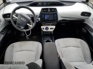 2016 Toyota Prius Two z VIN JTDKBRFU7G3519217, wystawiony jako Copart lot #56574155 z przebiegiem 108 794 mil mil oraz Szkoda całkowita • Salvage title. Historia ofert i sprzedaży dostępna na DreamBid. Obrazek 8.