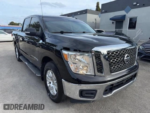 2018 Nissan Titan SV with VIN 1N6AA1EK7JN542912, listed as a Copart auction lot 66685205 with 39,634 mi miles and Non repairable. Bid and sale history available at DreamBid. Image 4.