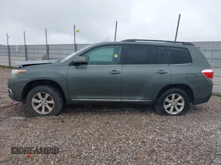 2013 Toyota Highlander with VIN 5TDZA3EH5DS038119, listed as a IAAI auction lot 41753356 with Not Provided miles and . Bid and sale history available at DreamBid. Image 14.