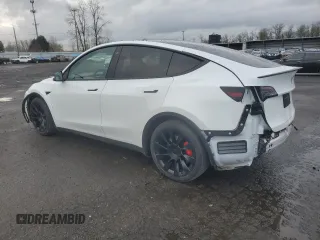 2022 Tesla Model Y Performance with VIN 7SAYGDEFXNF455517, listed as a Copart auction lot 44147905 with 32,210 mi miles and Salvage title. Bid and sale history available at DreamBid. Image 2.