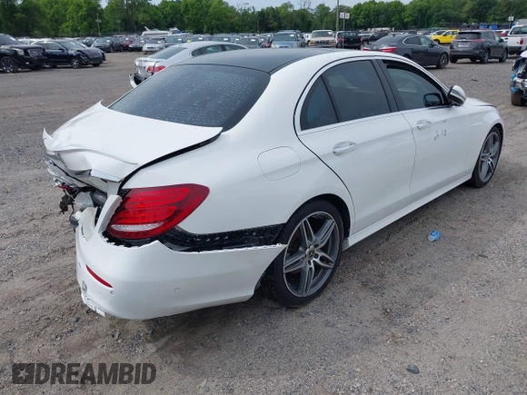 2018 Mercedes-Benz E 300 z VIN WDDZF4JBXJA448650, wystawiony jako IAAI lot #42343961 z przebiegiem 92 810 mil mil oraz . Historia ofert i sprzedaży dostępna na DreamBid. Obrazek 4.