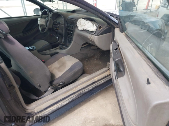 2002 Ford Mustang Standard with VIN 1FAFP40412F226151, listed as a IAAI auction lot 42414805 with 230,718 mi miles and . Bid and sale history available at DreamBid. Image 5.