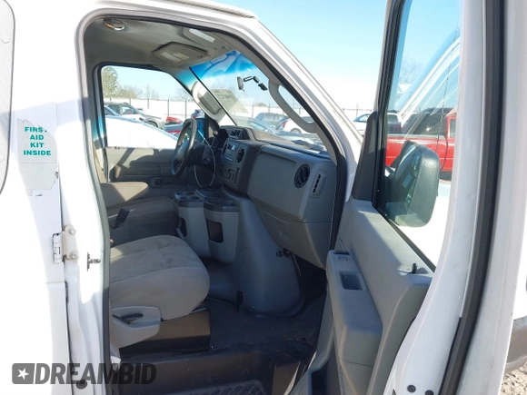 2013 Ford Econoline Cargo Commercial with VIN 1FTNE1EW4DDA35701, listed as a IAAI auction lot 41900327 with 226,733 mi miles and . Bid and sale history available at carsss.com. Image 5.