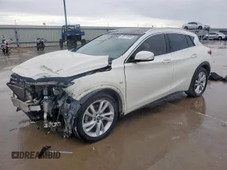 2018 Infiniti QX30 Luxury with VIN SJKCH5CP2JA056283, listed as a Copart auction lot 60574585 with 102,573 mi miles and Salvage title. Bid and sale history available at DreamBid. Image 1.