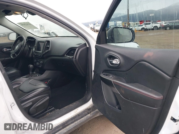 2019 Jeep Cherokee Trailhawk Elite с VIN 1C4PJMBX1KD476881, выставлен на аукционе IAAI как лот 41922450 с пробегом 75 248 миль миль и . История ставок и продаж доступна на DreamBid. Изображение 5.
