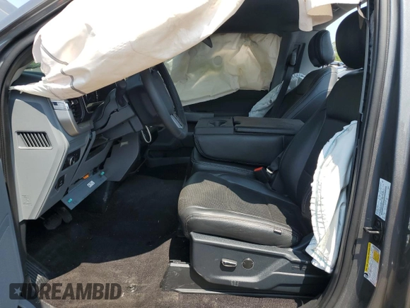 2021 Ford F-150 XL z VIN 1FTMF1E58MKD90530, wystawiony jako Copart lot #61824123 z przebiegiem 5 656 mil mil oraz . Historia ofert i sprzedaży dostępna na DreamBid. Obrazek 7.