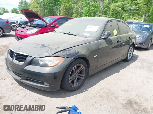 2008 BMW 3 Series 328i z VIN WBAVA37518NL48648, wystawiony jako IAAI lot #42161116 z przebiegiem 198 000 mil mil oraz . Historia ofert i sprzedaży dostępna na DreamBid. Obrazek 2.