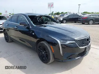 2021 Cadillac CT4 Luxury z VIN 1G6DK5RK6M0106605, wystawiony jako IAAI lot #42037889 z przebiegiem 50 236 mil mil oraz . Historia ofert i sprzedaży dostępna na DreamBid. Obrazek 1.