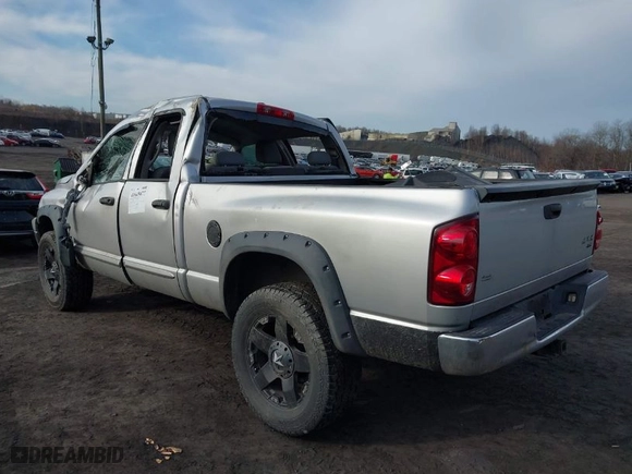 2007 Dodge Ram 1500 Laramie with VIN 1D7HU18207S116967, listed as a IAAI auction lot 41649477 with 135,672 mi miles. Bid and sale history available at carsss.com. Image 3.