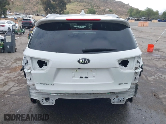 2016 Kia Sorento EX with VIN 5XYPH4A5XGG159444, listed as a IAAI auction lot 42083829 with 114,615 mi miles and . Bid and sale history available at DreamBid. Image 17.