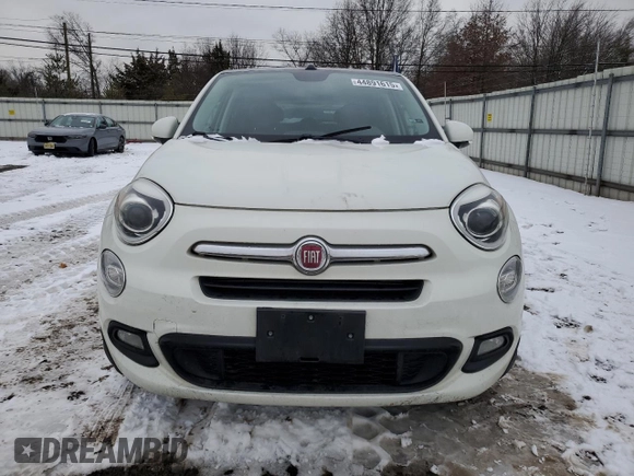 2016 FIAT 500X Lounge z VIN ZFBCFYDT2GP365900, wystawiony jako Copart lot #44891615 z przebiegiem 129 299 mil mil oraz Szkody całkowita. Historia ofert i sprzedaży dostępna na DreamBid. Obrazek 5.