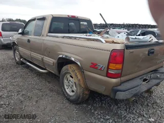 1999 Chevrolet Silverado 1500 LS with VIN 2GCEK19T0X1141250, listed as a IAAI auction lot 41542235 with 1 mi miles. Bid and sale history available at carsss.com. Image 3.