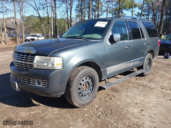 2009 Lincoln Navigator with VIN 5LMFU28579LJ00854, listed as a IAAI auction lot 41692066 with 245,264 mi miles. Bid and sale history available at carsss.com. Image 2.
