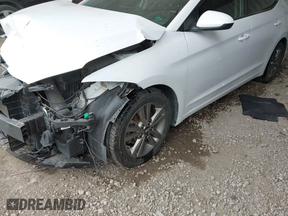 2017 Hyundai Elantra SE z VIN 5NPD84LF7HH181890, wystawiony jako IAAI lot #41823659 z przebiegiem 64 787 mil mil oraz . Historia ofert i sprzedaży dostępna na DreamBid. Obrazek 2.